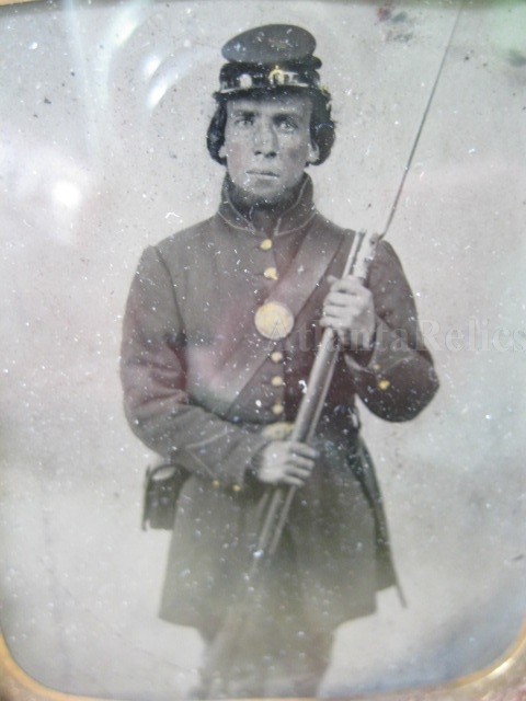 Civil War 1/6 Plate Tintype - Union Officer